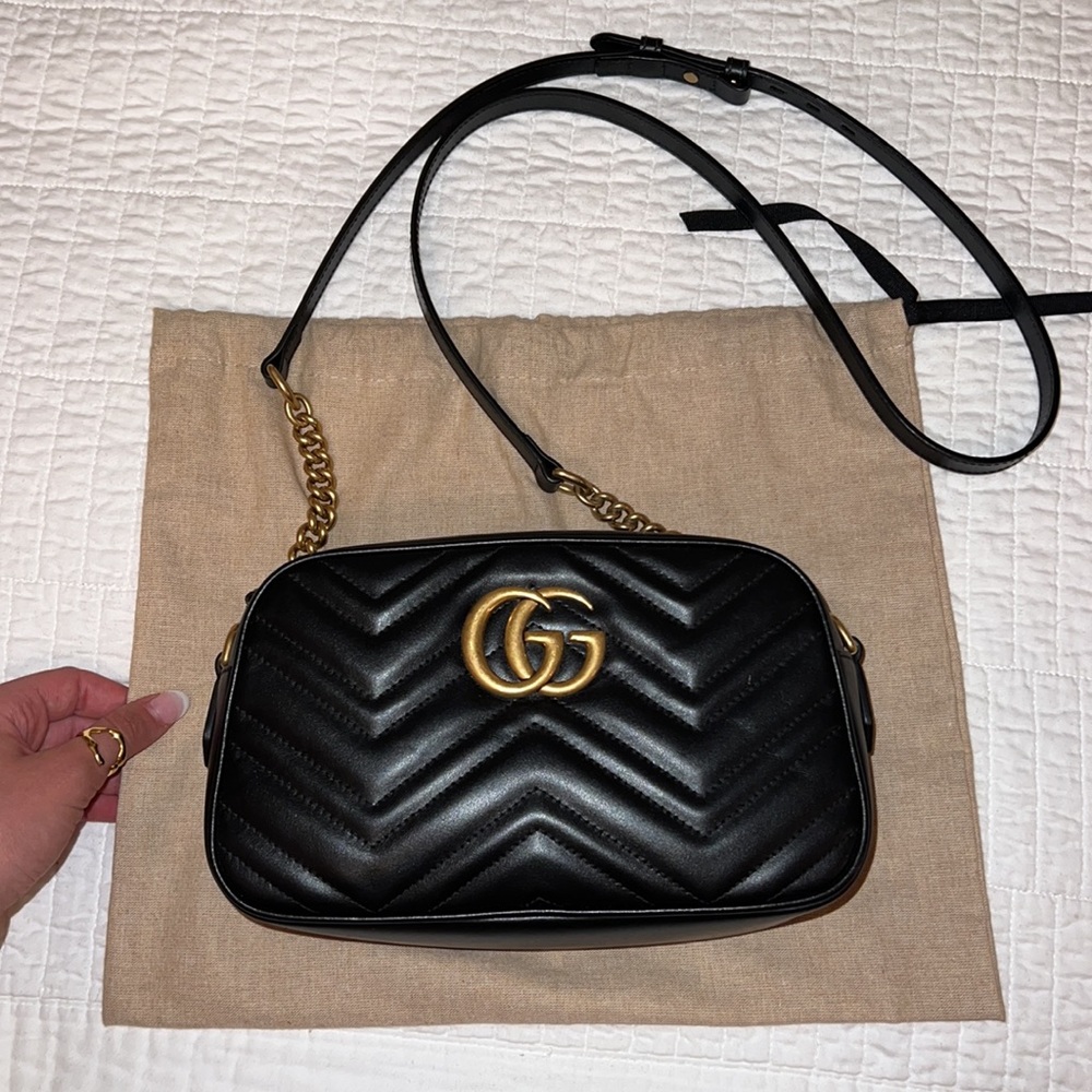 Authentic Gucci GG Marmont Small Shoulder Bag in Black Leather